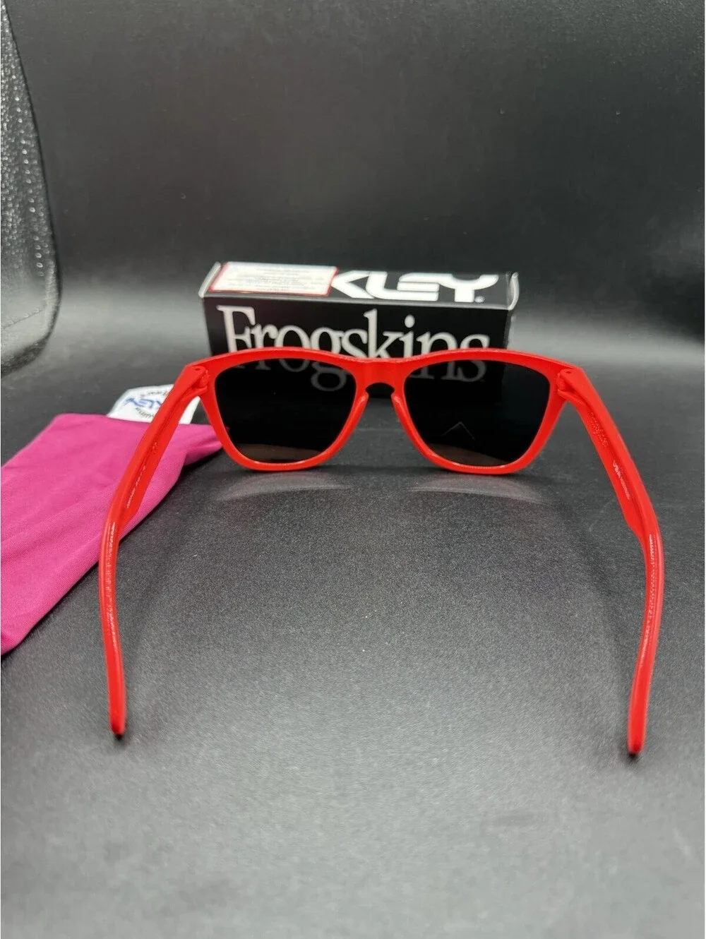 Oakley Frogskin Bright Red/Black w/Prizm Black Iridium OO9013-G255